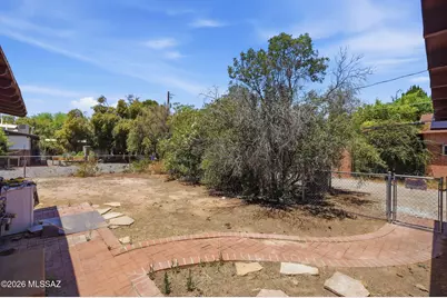 2721 E Fort Lowell Road, Tucson, AZ 85716 - Photo 26