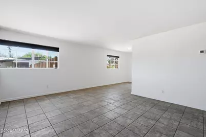 2721 E Fort Lowell Road, Tucson, AZ 85716 - Photo 6