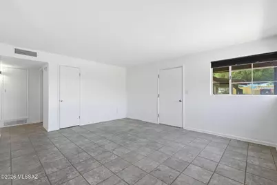 2721 E Fort Lowell Road, Tucson, AZ 85716 - Photo 4