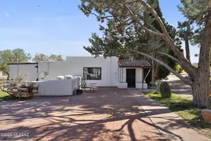 2521 E Frontage Rd, Tubac, AZ 85646 - Photo 32