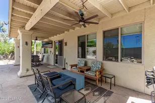 1382 W Sundial Pl, Oro Valley, AZ 85737 - Photo 8