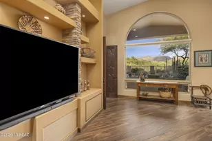 6384 N Desert Wind Cir, Tucson, AZ 85750 - Photo 4