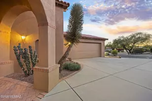 6384 N Desert Wind Cir, Tucson, AZ 85750 - Photo 12