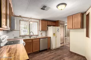 3781 E Holly Pl, Sierra Vista, AZ 85650 - Photo 12