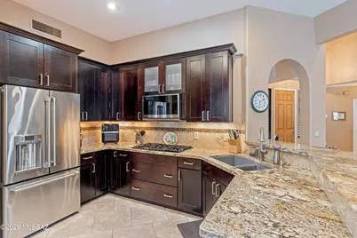 10050 N Alder Spring Drive, Oro Valley, AZ 85737 - Photo 16