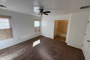 770 W Firehawk Dr, Green Valley, AZ 85614 - Photo 8