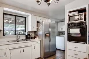 1341 E Bilby Rd, Tucson, AZ 85706 - Photo 8