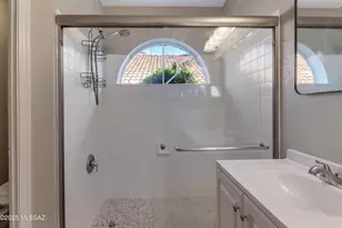 11561 N Eagle Peak Dr, Oro Valley, AZ 85737 - Photo 16