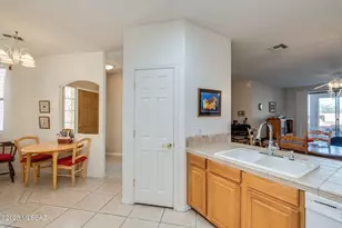 1224 N Laramie Ln, Green Valley, AZ 85614 - Photo 4