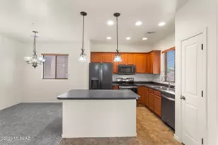 12097 W Hailey Ln, Marana, AZ 85653 - Photo 14