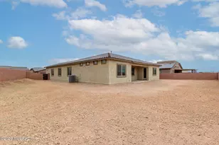 8045 S Desert Indigo Dr, Tucson, AZ 85747 - Photo 38