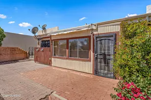 400 N Calle De Las Profetas, Green Valley, AZ 85614 - Photo 28