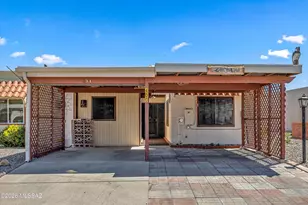 400 N Calle De Las Profetas, Green Valley, AZ 85614 - Photo 2