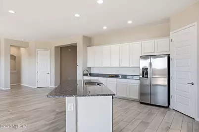 12736 E Prairie Aster Lane, Tucson, AZ 85747 - Photo 20