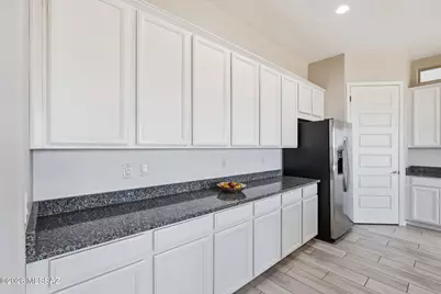 12736 E Prairie Aster Lane, Tucson, AZ 85747 - Photo 14