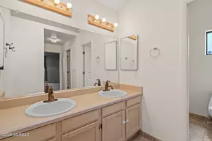 9876 N Longford Dr, Tucson, AZ 85742 - Photo 20