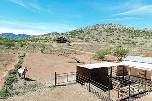 286 S Palm Rd, Pearce, AZ 85625 - Photo 18