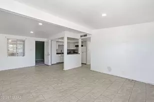 933 S Fordham Dr, Tucson, AZ 85710 - Photo 10