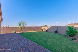 9304 W Tenaza Ln, Marana, AZ 85653 - Photo 30