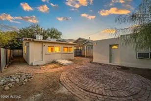 634 E 8th St, Tucson, AZ 85705 - Photo 2
