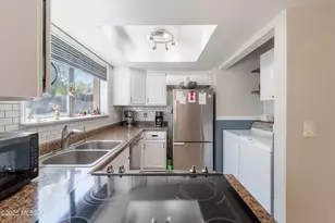 933 E Mesquite Dr, Tucson, AZ 85719 - Photo 4