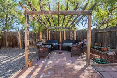 933 E Mesquite Drive, Tucson, AZ 85719 - Photo 20