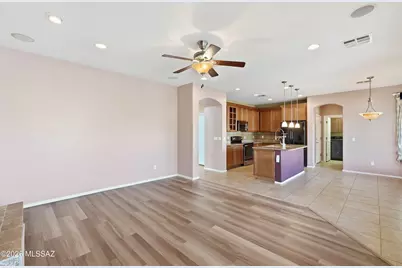 262 S San Marino Loop, Casa Grande, AZ 85194 - Photo 8