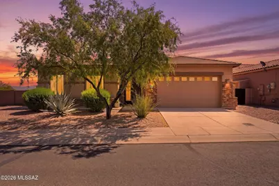 8640 N Moonfire Drive, Tucson, AZ 85743 - Photo 1