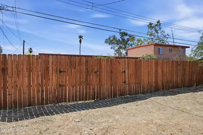 326 E Linden Street, Tucson, AZ 85705 - Photo 30