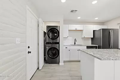 326 E Linden Street, Tucson, AZ 85705 - Photo 8