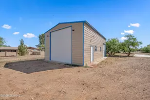 1300 N Reta Dr, Vail, AZ 85641 - Photo 8