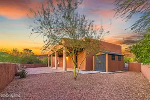 5670 W Triangle X Pl, Tucson, AZ 85713 - Photo 32