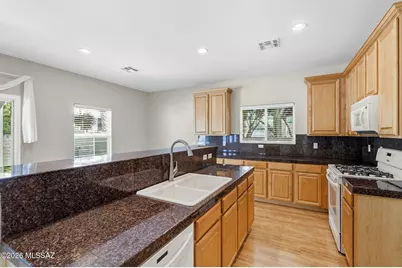2212 W Morning Jewel Place, Tucson, AZ 85742 - Photo 18