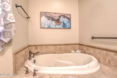 8340 N Lee Trevino Drive, Tucson, AZ 85742 - Photo 32