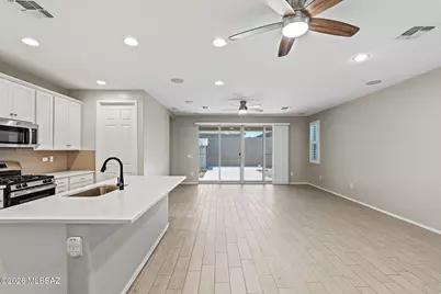 12101 E Ryscott Circle, Vail, AZ 85641 - Photo 8