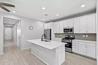 12101 E Ryscott Circle, Vail, AZ 85641 - Photo 14