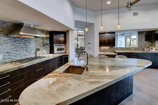 2004 E Desert Garden Dr, Tucson, AZ 85718 - Photo 16