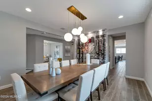 953 E Silver Ray Dr, Tucson, AZ 85737 - Photo 4