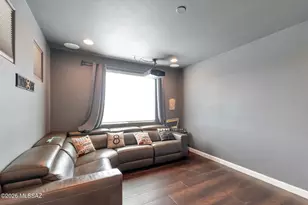 953 E Silver Ray Dr, Tucson, AZ 85737 - Photo 18