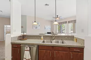 1894 W Amblemorn Dr, Green Valley, AZ 85622 - Photo 18