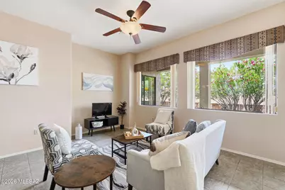 1894 W Amblemorn Drive, Green Valley, AZ 85622 - Photo 8