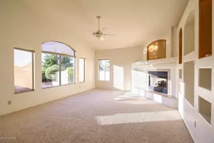 7981 N Wildomar Dr, Tucson, AZ 85743 - Photo 6