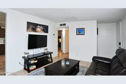 3663 E 33rd Street, Tucson, AZ 85713 - Photo 2