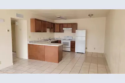 2101 N Belvedere Avenue, Tucson, AZ 85712 - Photo 1