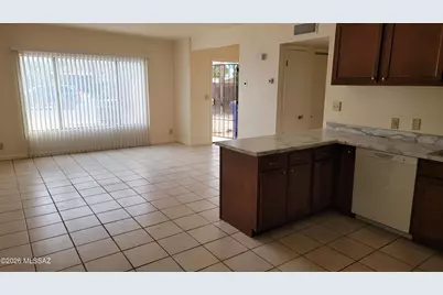2101 N Belvedere Avenue, Tucson, AZ 85712 - Photo 2