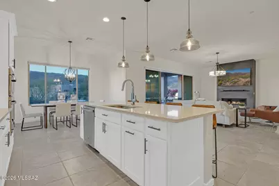 7082 W Patina Drive, Marana, AZ 85658 - Photo 10