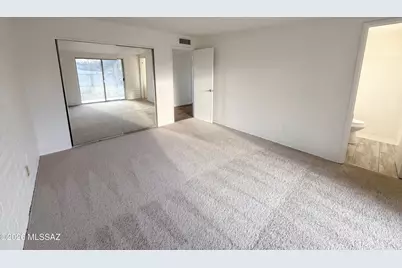 8421 E Balfour Drive, Tucson, AZ 85710 - Photo 4