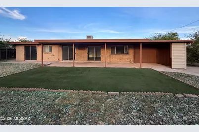 8421 E Balfour Drive, Tucson, AZ 85710 - Photo 16