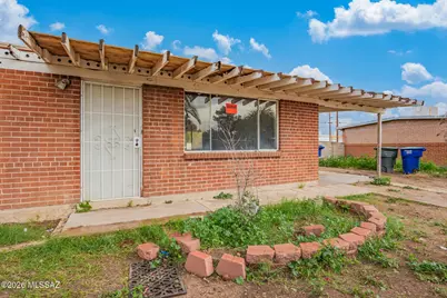 4833 E 23rd Street, Tucson, AZ 85711 - Photo 2