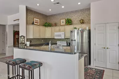 4715 S Piccadilly Drive, Green Valley, AZ 85622 - Photo 16